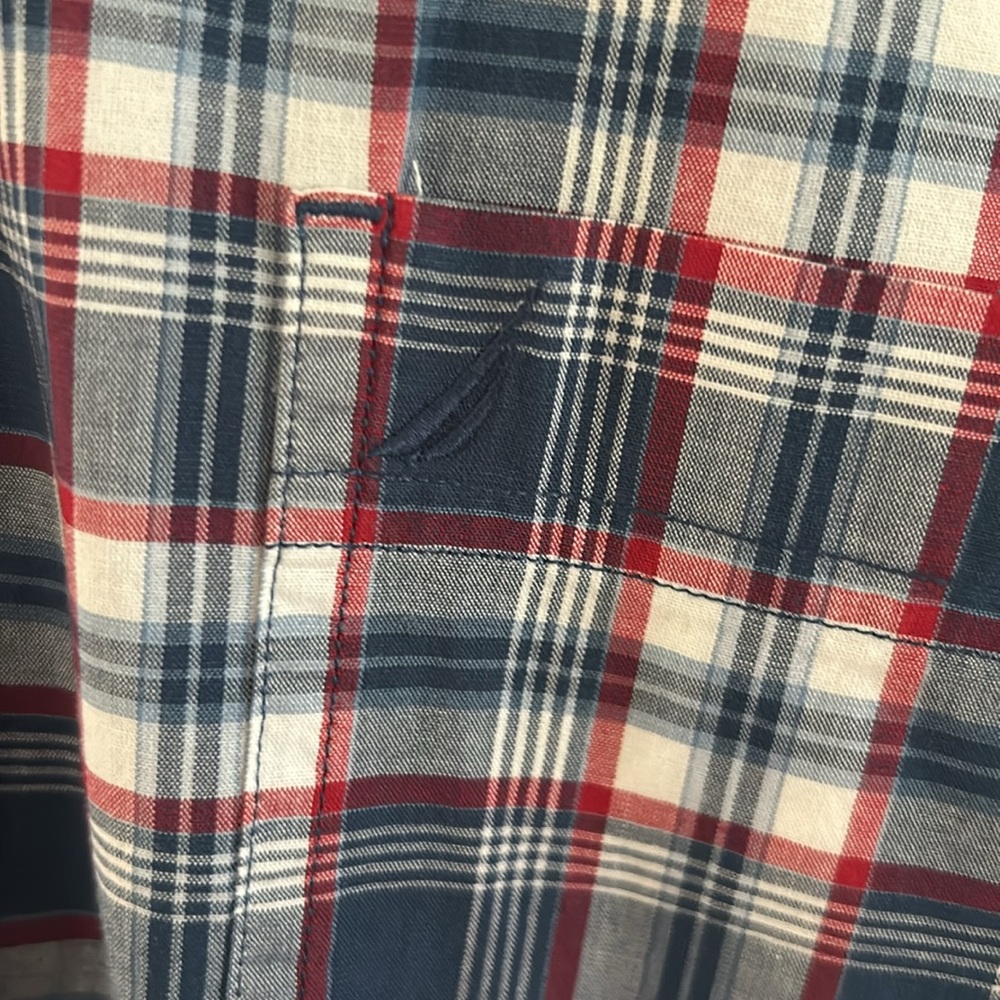 Nautica Button Down Medium - image 3